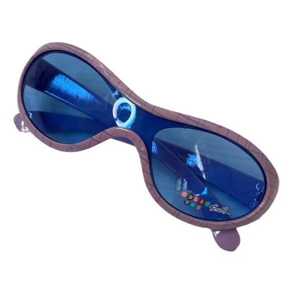 Barbie Love Girls Bundle Lot Barbie Dolls Book Sunglasses Nails Hair Accessories - Picture 4 of 16